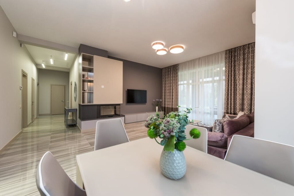 Small-Space-Design-Ideas-to-Maximize-2